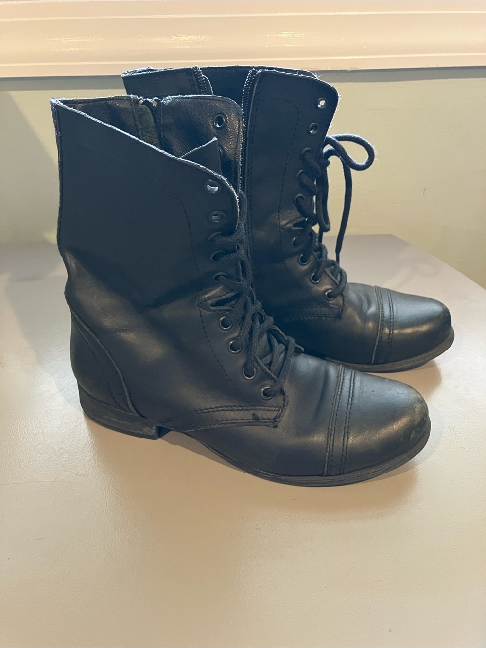 Steve Madden Black Lace-Up Leather Combat Boots